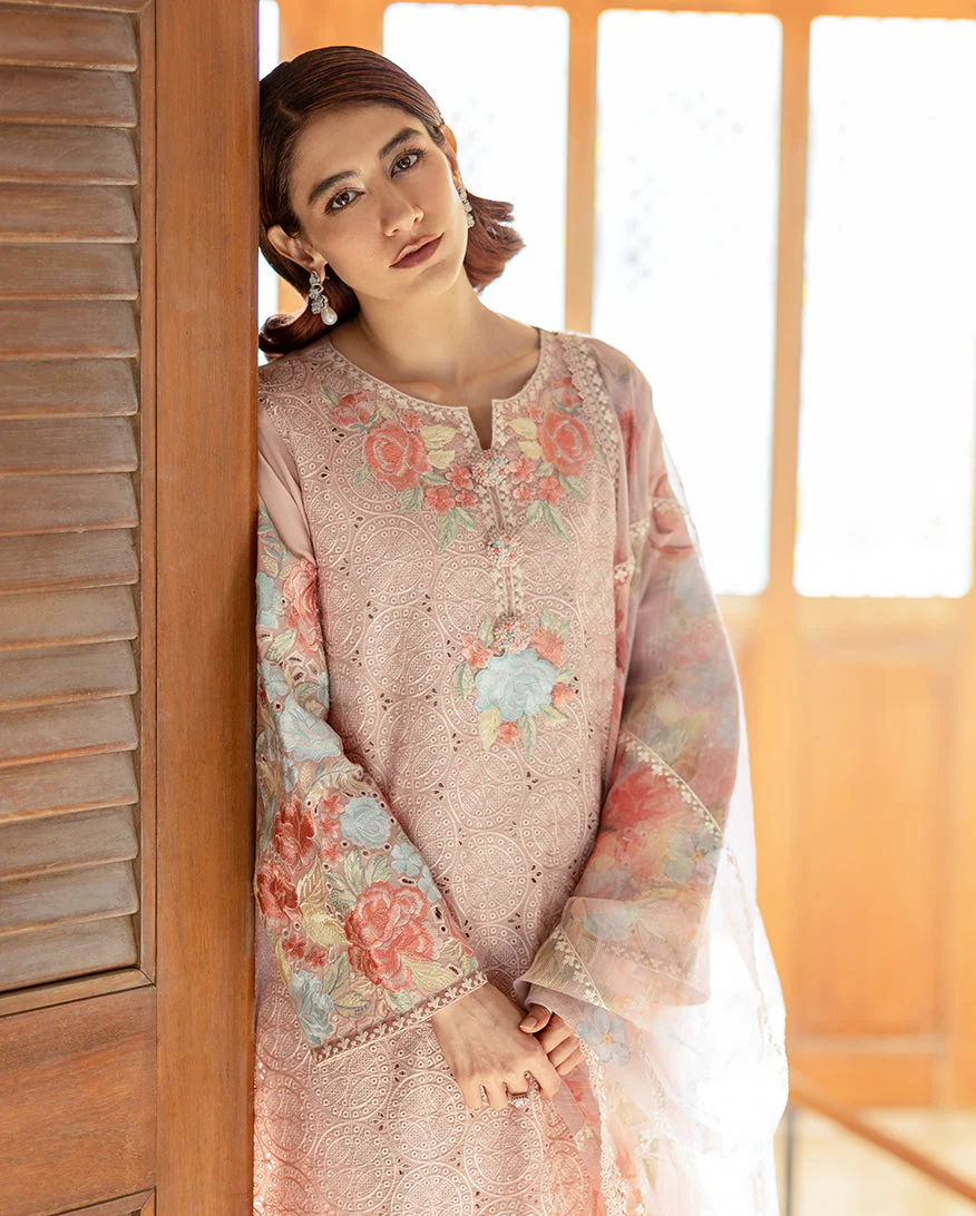 NORAH Mushq Astoria 3