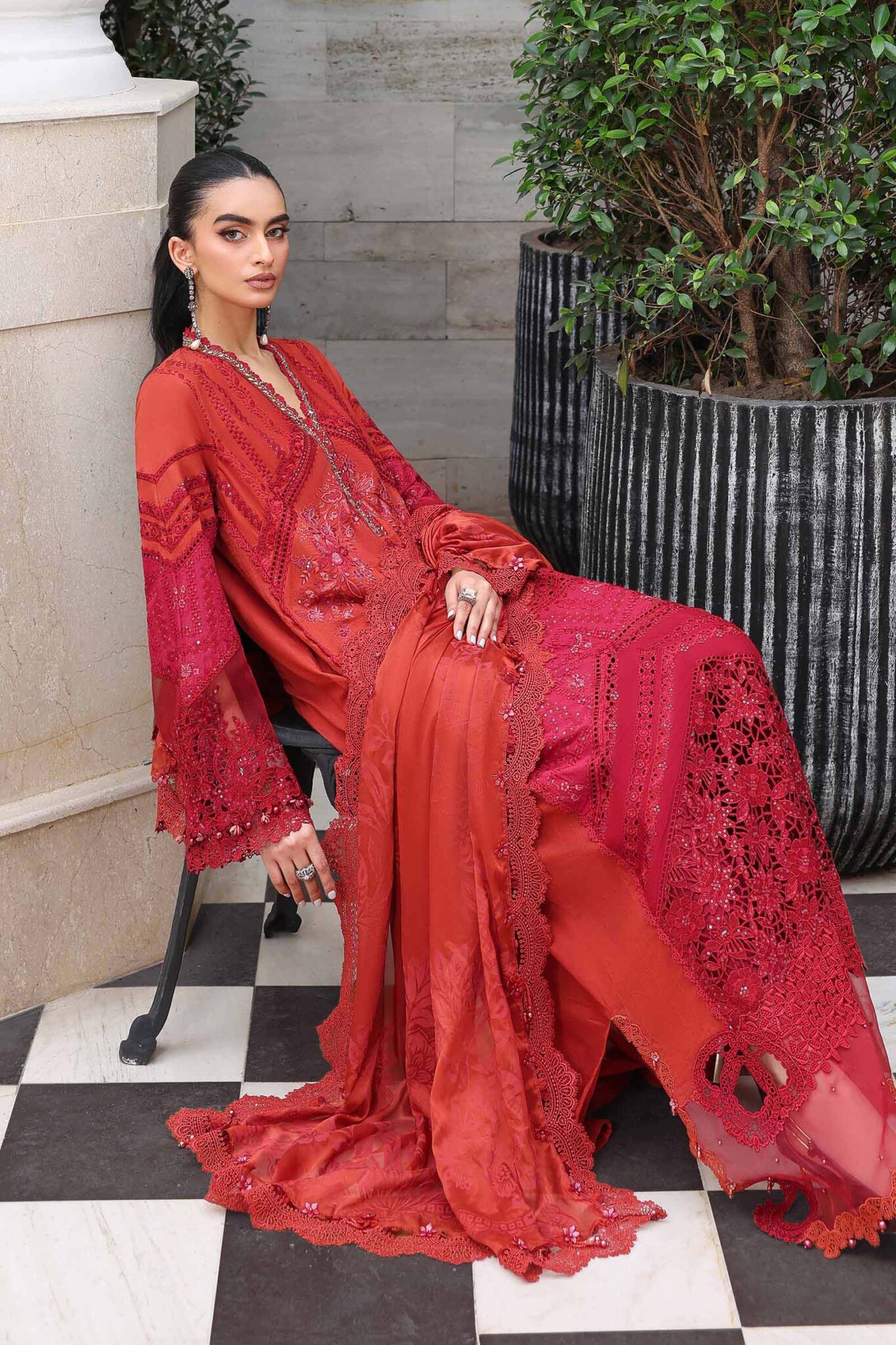D13 Maria b Lawn 4
