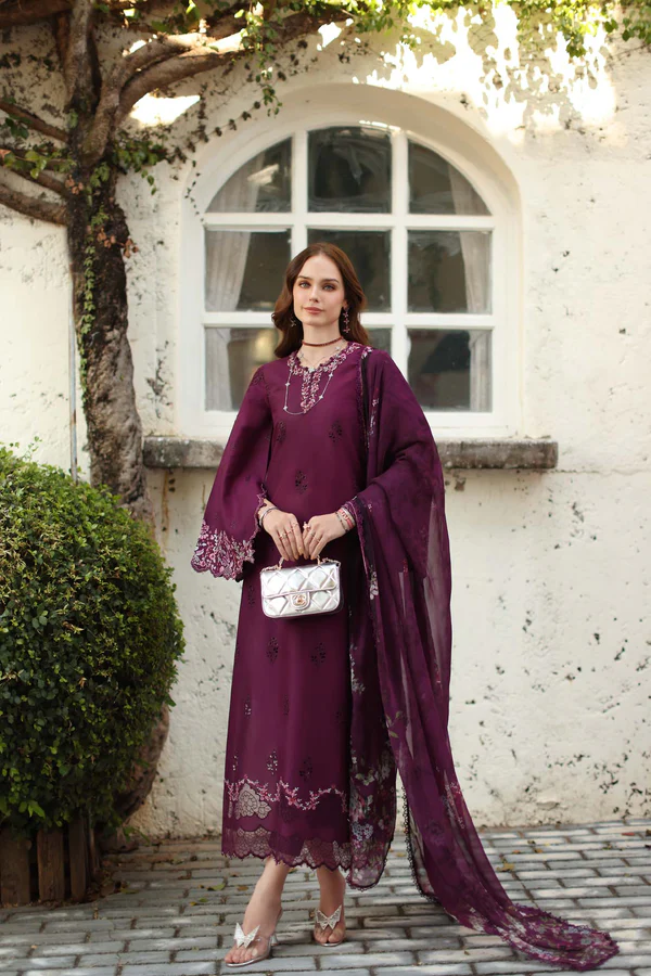 D1-A Noor Luxe Chickenkari by Saadia Asad